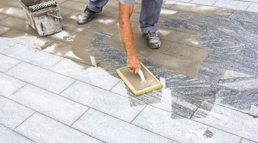 Professional gutter cleaning in Racine, WI
